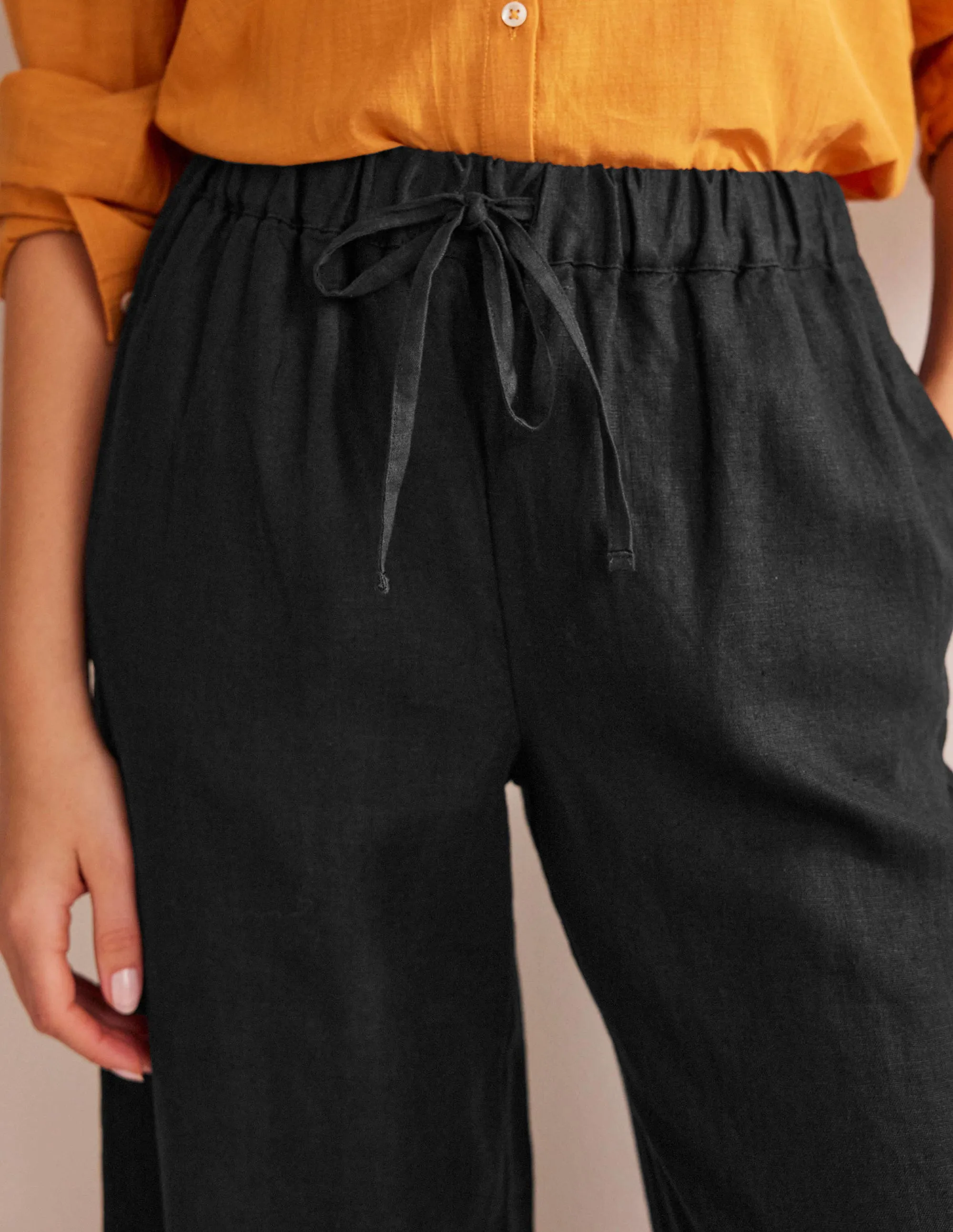 Relaxed Pull-on Linen Trousers-Black