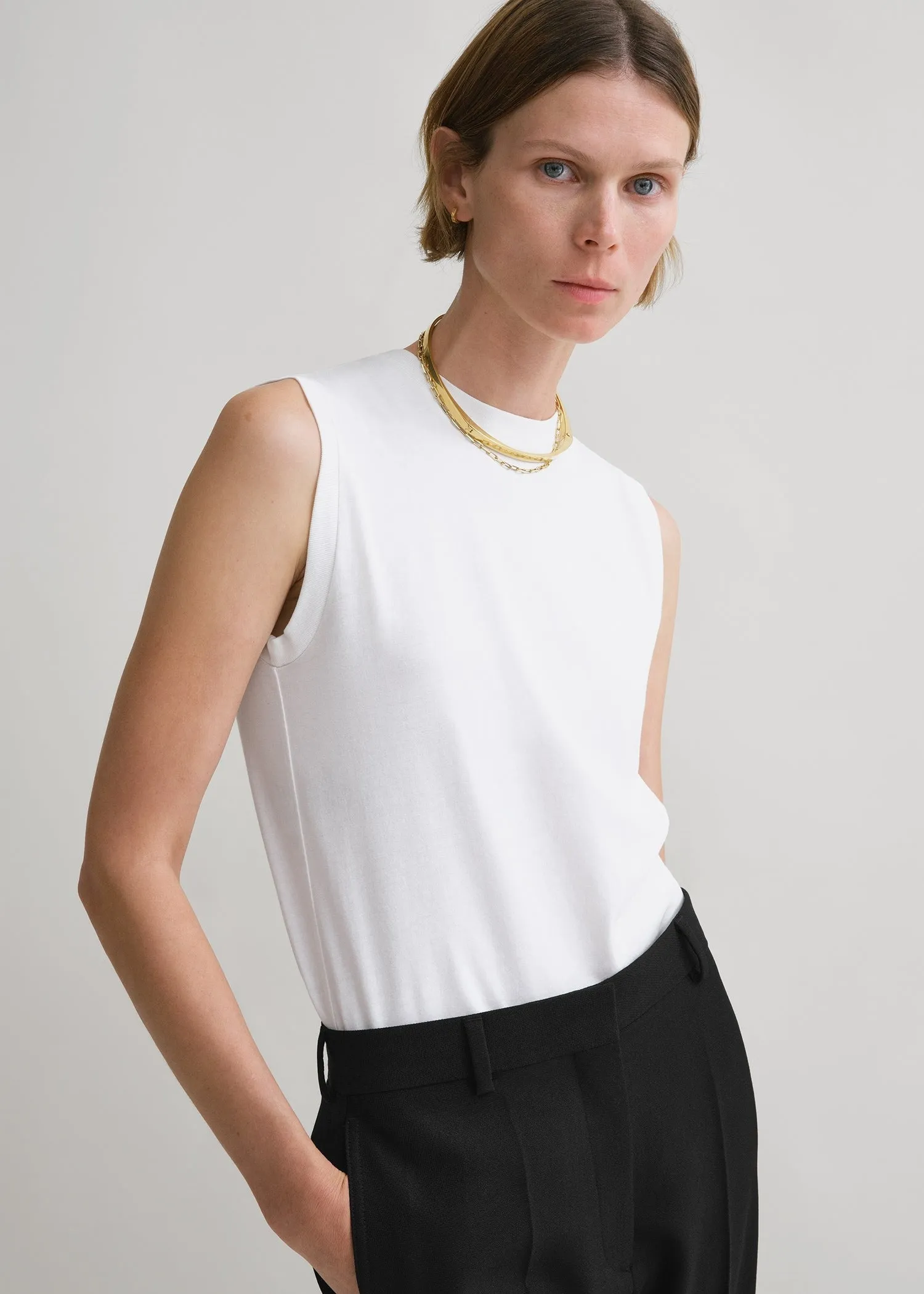 Relaxed sleeveless tee off white