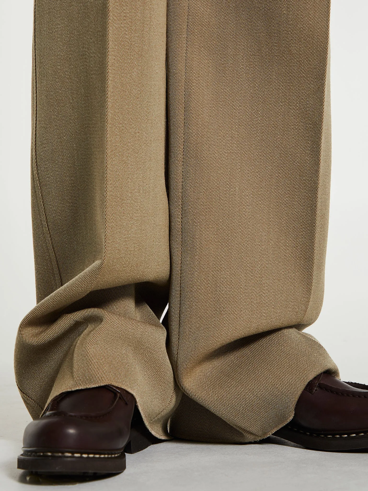 Trousers in Beige